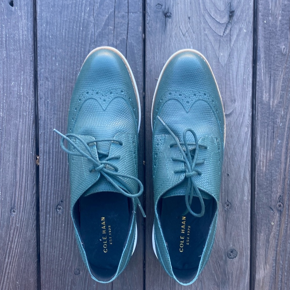 COLE HAAN - Wing tip shoes